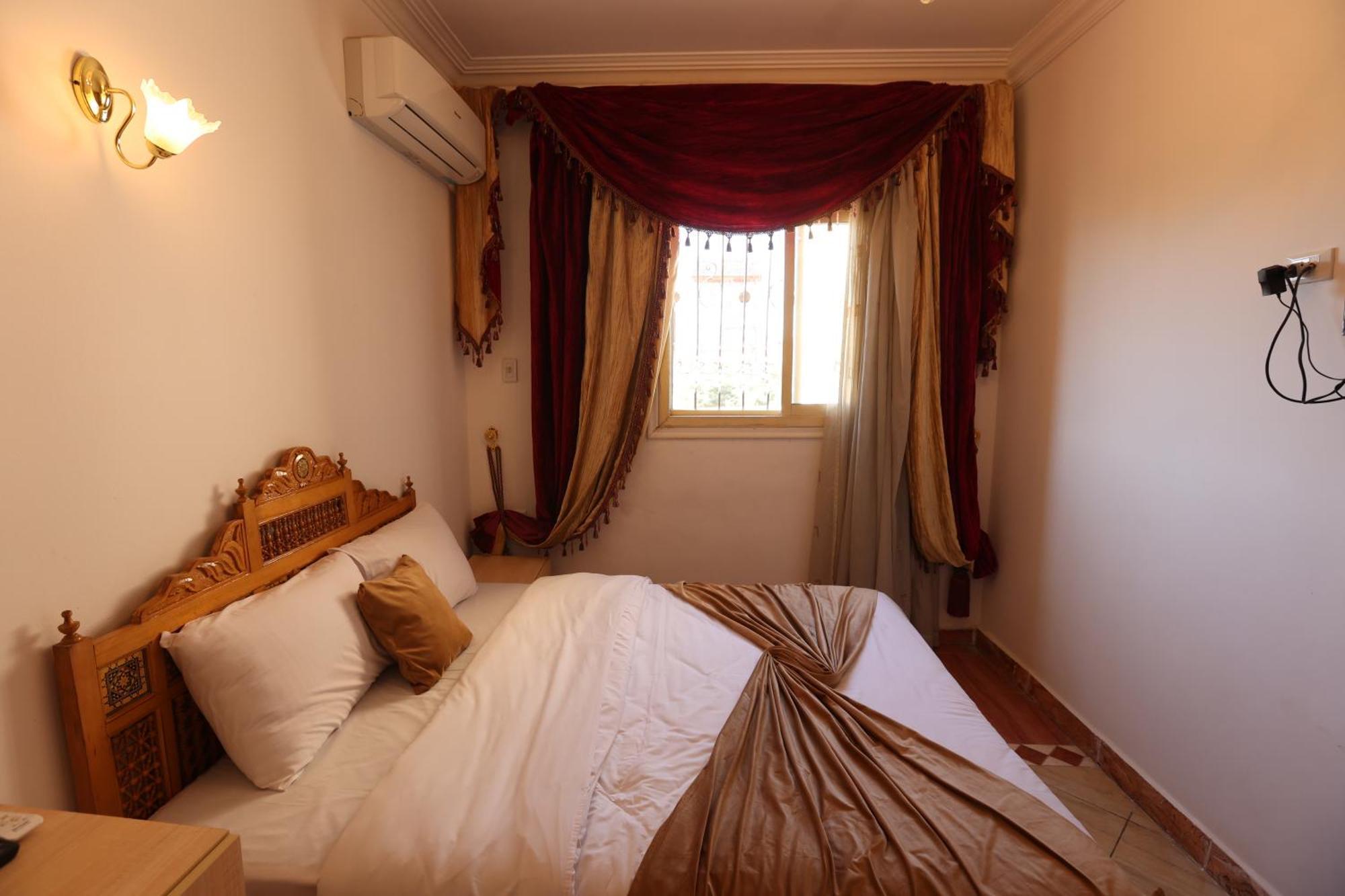 Eagles Pyramids View Hotel Kafrat al Jabal Ngoại thất bức ảnh