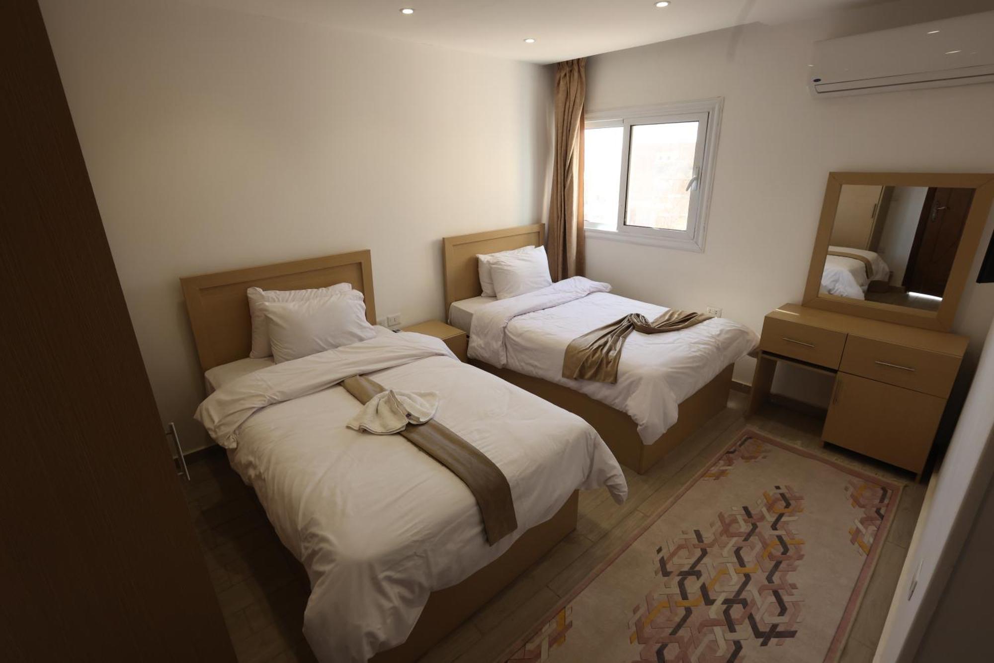 Eagles Pyramids View Hotel Kafrat al Jabal Ngoại thất bức ảnh